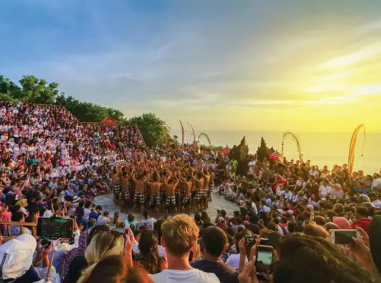 Tiket Pertunjukan Tari Kecak dan Tari Api di Pura Uluwatu